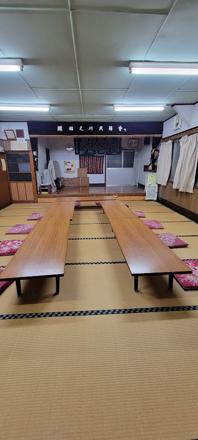 定例会会場の相之川自治会の旧自冶会館です(>_<)