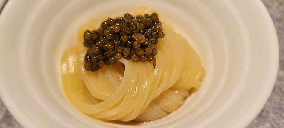 最後は締めの「キャビア冷麺」