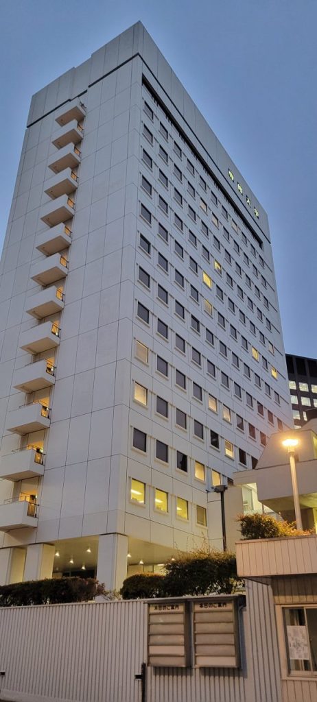 5限講義が終わると周りも暗くなりますね。
