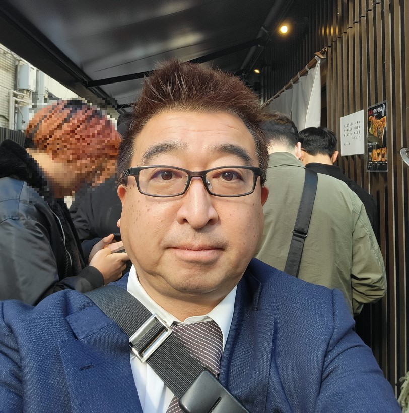 40分並んでますがまだこんなに並んでいます。早く順番来ないかな