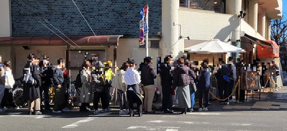 門前仲町駅に向かっていると行列が！