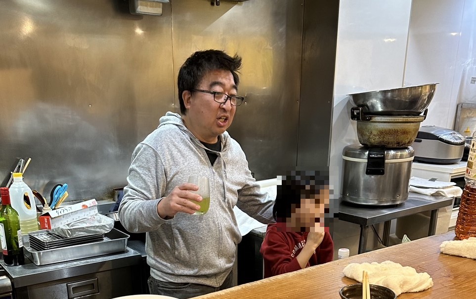 酷い顔ですね(゚Д゚;)酔っ払いの私と長男のツーショット!