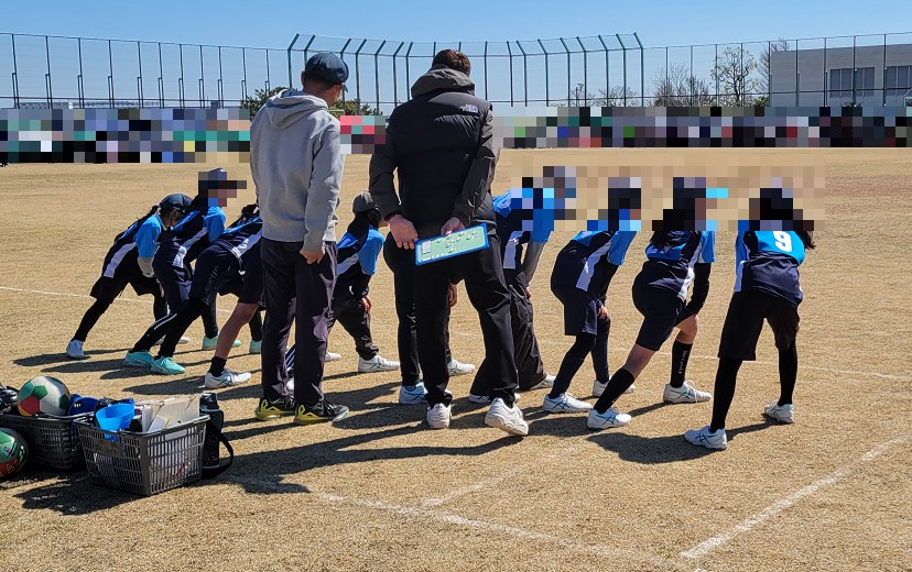 1試合目は負けてしましましたが、この2試合目を勝てば2位通過で決勝トーナメント出場できます。