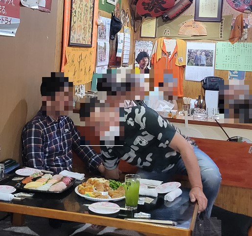 お客様も来て頂いたので打ち上げスタートです!