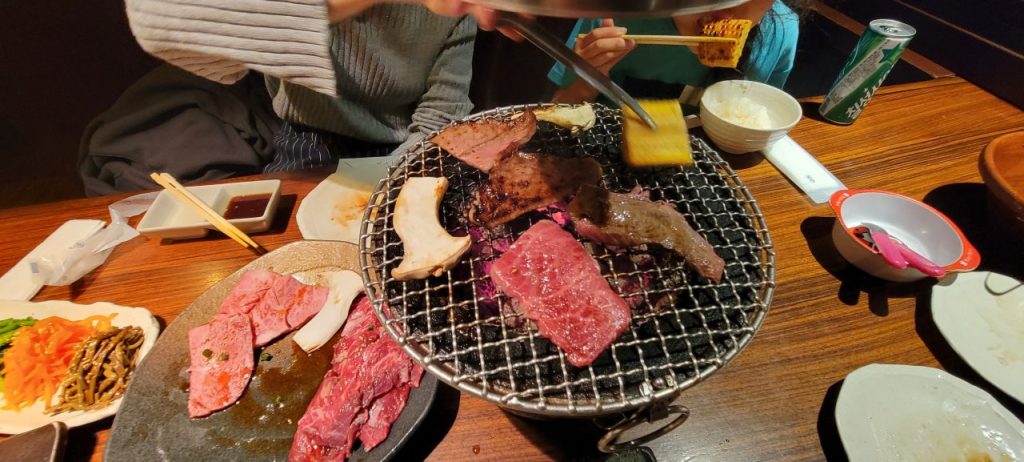 綺麗なサシが入ったおいしそうなお肉！子供たちお腹いっぱい食べてね。