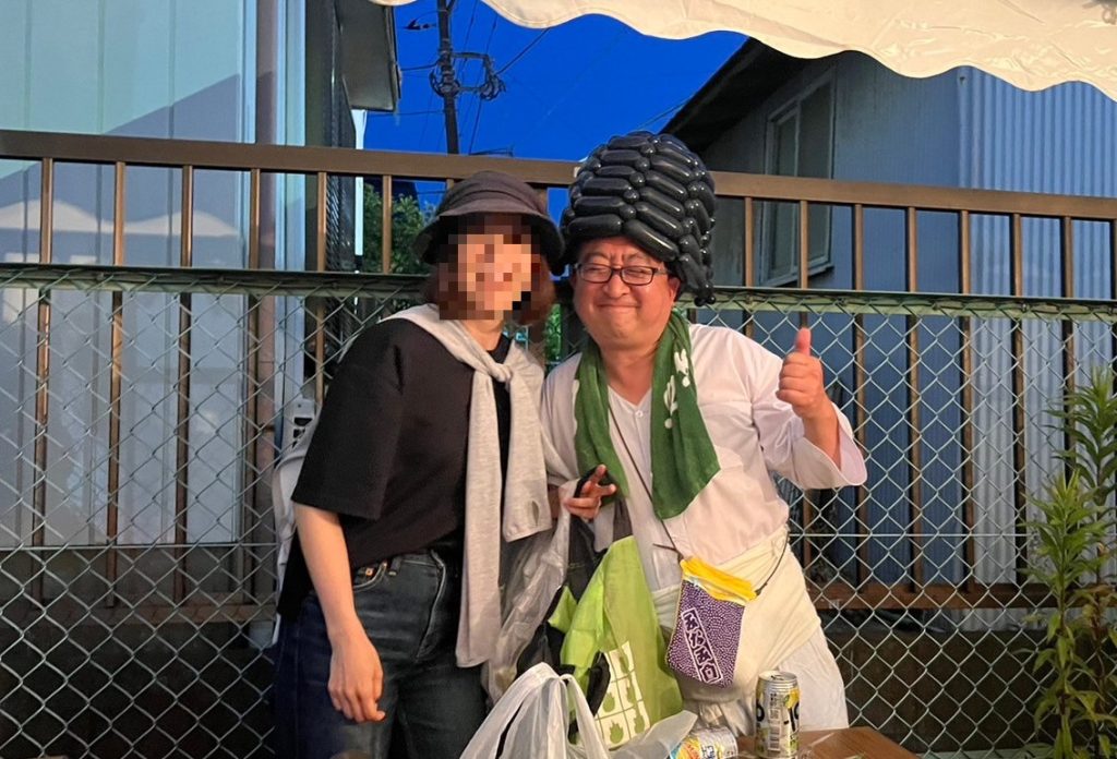 楽しみすぎて妻と二人で記念撮影!
